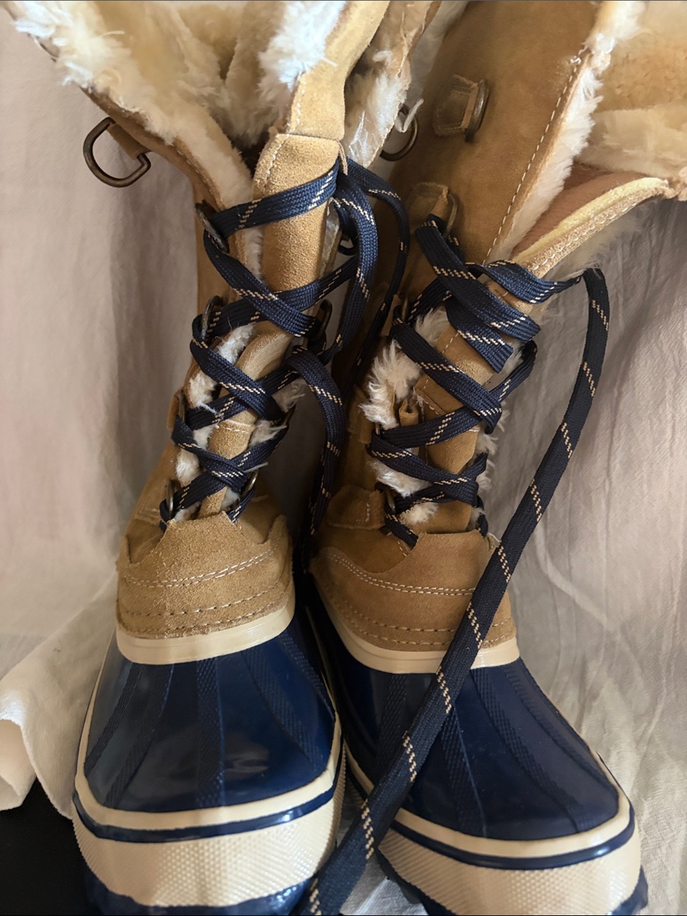 Sporto “Blake” Navy and Tan Faux-Fur Lined Lace-Up Winter Boots